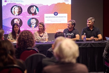 El Espacio de Diversidad Funcional y Discapacidad de la Feria del Libro de Buenos Aires reunió a activistas y especialistas para debatir inclusión y derechos - (UNAR)