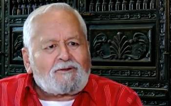 El catedrático Manuel Montoya, de 80 años, fue víctima de estafa por parte de un "falso" obispo. (Captura: Panorama)