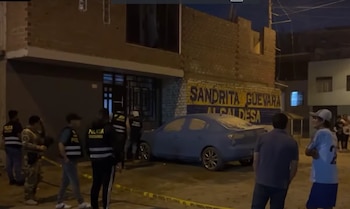 Agentes policiales acordonaron la zona