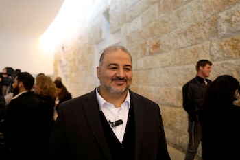 FOTO DE ARCHIVO: Mansour Abbas, quien encabeza la facción Raam, asiste a una audiencia en la Corte Suprema de Israel en Jerusalén, el 14 de marzo de 2019. REUTERS/Ronen Zvulun/Foto de archivo
