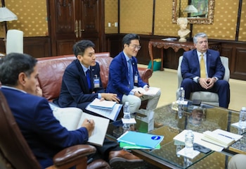 La alianza fomenta la participación de productores rurales en esquemas sostenibles que mejoran ingresos familiares y fortalecen la resiliencia comunitaria sin comprometer los recursos naturales. (Foto: Casa Presidencial)