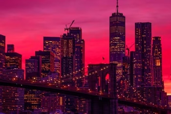 En el desarrollo de The Circuit, los asistentes no permanecen en un lugar fijo, sino que avanzan junto a artistas internacionales por una ruta trazada entre las calles empedradas de DUMBO. Foto: Fiver