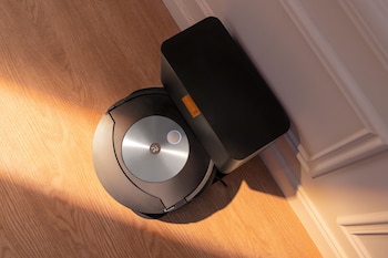 El Roomba distingue con sensores