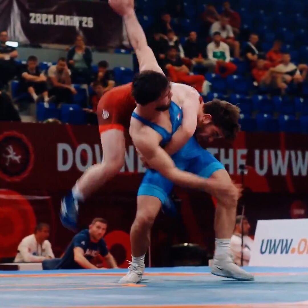 El luchador ruso realizó una