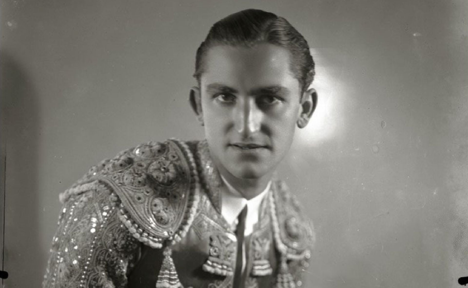 La llegada del “Pasmo de Triana” a Acho en 1917 atrajo multitudes y situó a Lima en el circuito americano de las grandes figuras de la tauromaquia. (historia-hispanica.rah.es)