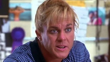 En 1998, Jayne Trcka se