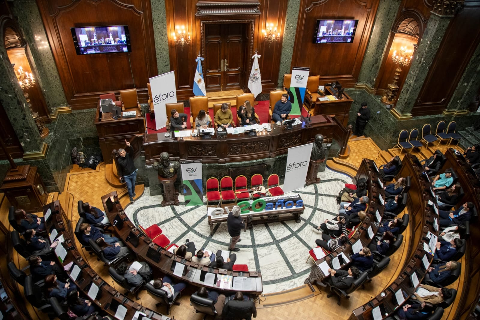 Las madres representan más del noventa por ciento de los llamados a la línea 108 para solicitar asistencia por consumos en sus hijos