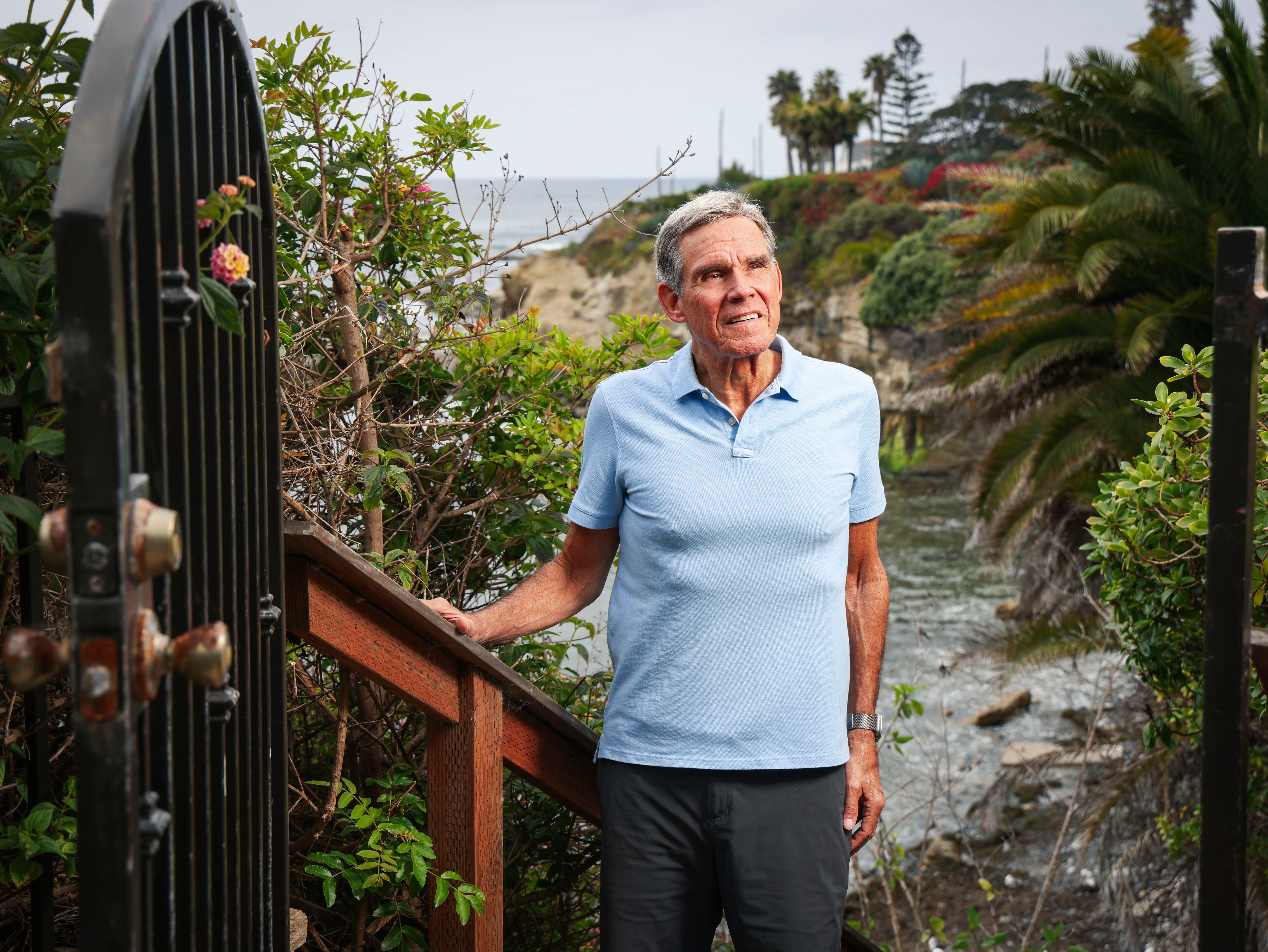 El cardiólogo Eric Topol sigue una dieta mediterránea rica en legumbres, frutas y cereales integrales, respaldada por grandes estudios científicos (Sandy Huffaker/For The Washington Post)