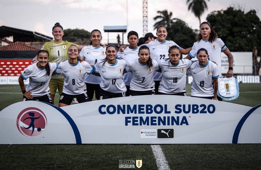 Grupo de convocadas del cuadro oriental - crédito Asociación Uruguaya de Fútbol