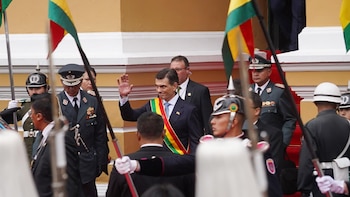 Bolivia repliega a las fuerzas del orden tras el "éxito" del operativo 'Corredor Humanitario'