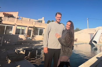 La pareja británica en su