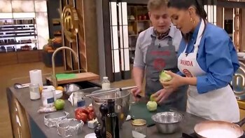 Los participantes de Masterchef tuvieron que preparar uan torta de Wanda Nara: "Este caramelo está quemado"