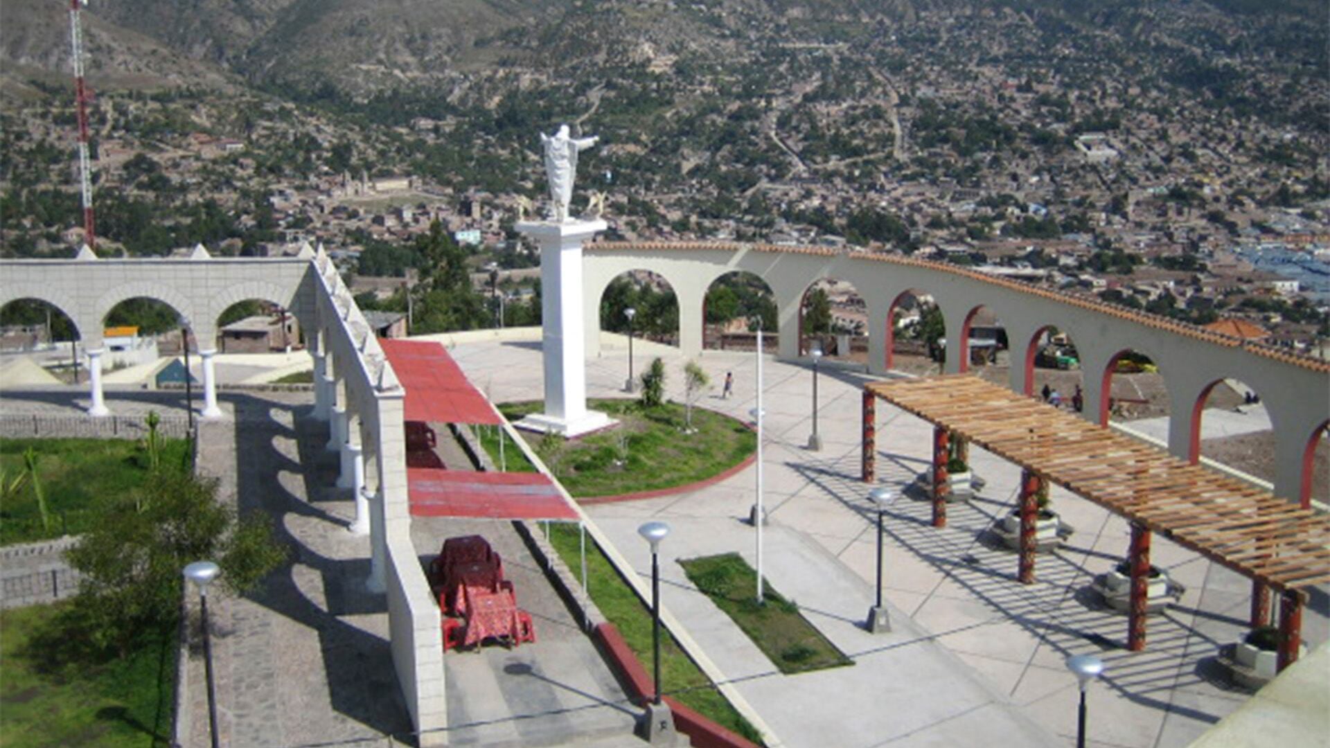 Ayacucho es conocida por su gran valor cultural e histórico de diferentes épocas de Perú (Wikimedia)