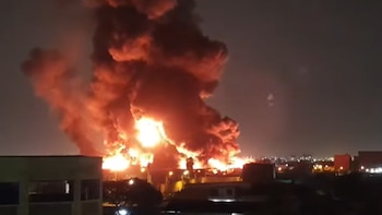 Incendio en Comas: gases contaminantes