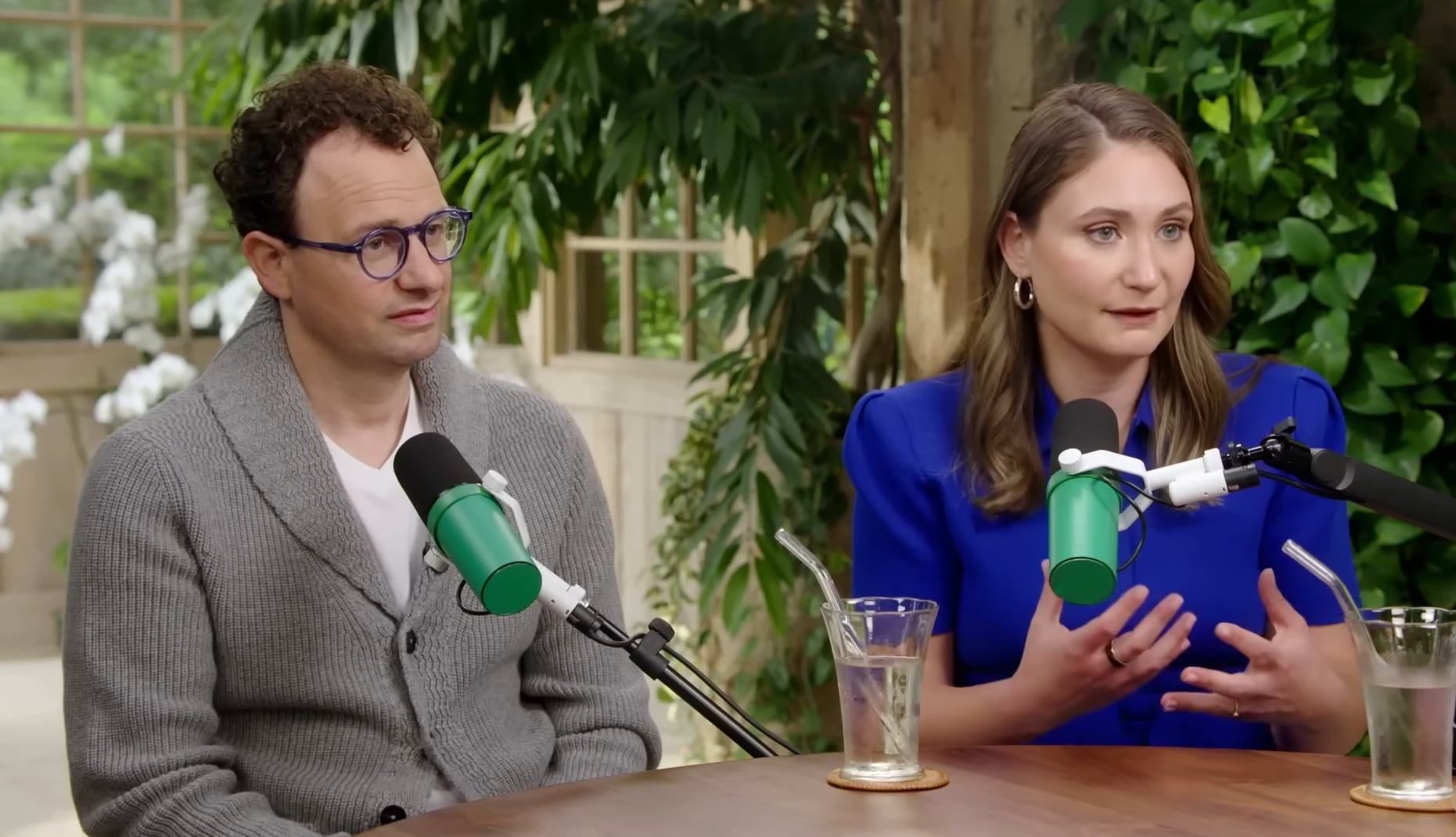 Dario Amodei y Daniela Amodei son los hermanos detrás de Anthropic, la empresa que creó Claude. (Captura de video: YouTube/@Oprah)