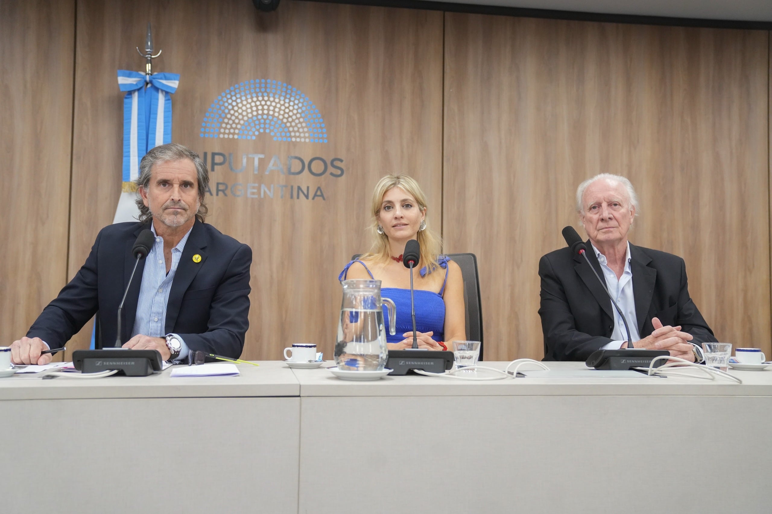 Gobierno presiona a gobernadores aliados para derogar leyes clave antes de aprobar Presupuesto 2026