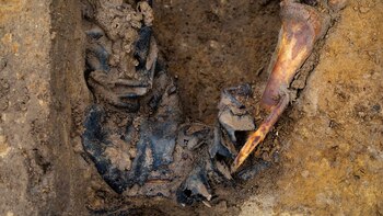 continua la busqueda de cuerpos de soldados de la segunda guerra mundial