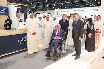 El rey Juan Carlos presenta en Abu Dabi la traducción al árabe de sus memorias (EFE)
