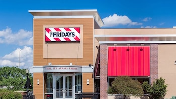 El 2 de noviembre de 2024, TGI Fridays se acogió al Capítulo 11 tras verse superada por deudas y una frágil situación financiera intensificada por la pandemia.