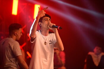 Stuart (en la foto) se