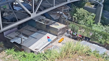 Hombre muere tras caer del puente Belice, uno de los más grandes de la Ciudad de Guatemala