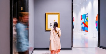 Banksy cuestiona el poder y