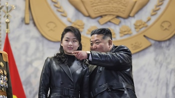 El Servicio Nacional de Inteligencia surcoreano asegura que la hija de Kim Jong Un heredará el poder del dictador