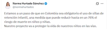 La ley impulsada por Norma Hurtado y Diego Caicedo establece la obligatoriedad de dispositivos certificados por el Ministerio de Transporte para niños en autos particulares - crédito @normahurtados/X