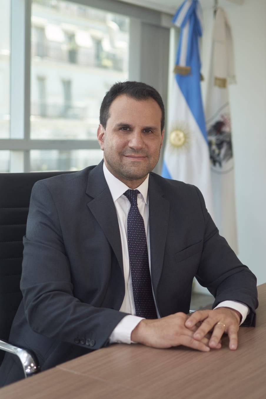 Martín López Zavaleta es egresado de la Universidad de Buenos Aires y posee un posgrado en Ciberdelincuencia realizado en la Universidad de Catalunya