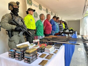 Capturan a varios integrantes de