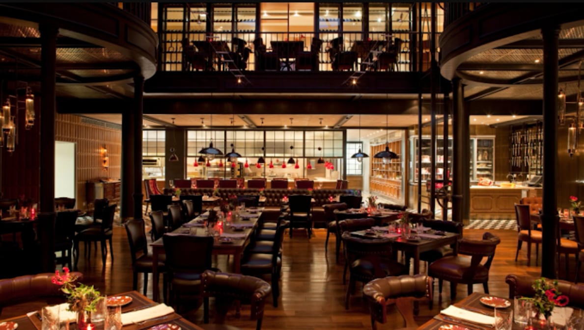 Elena opera como el espacio gastronómico de alta gama del hotel cinco estrellas Four Seasons en Recoleta.