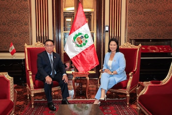 Keiko Fujimori llega a Palacio de Gobierno para reunirse con José María Balcázar. (Foto: Presidencia Perú)