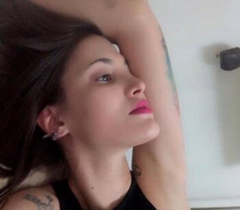 La joven sufre estrés postraumático: