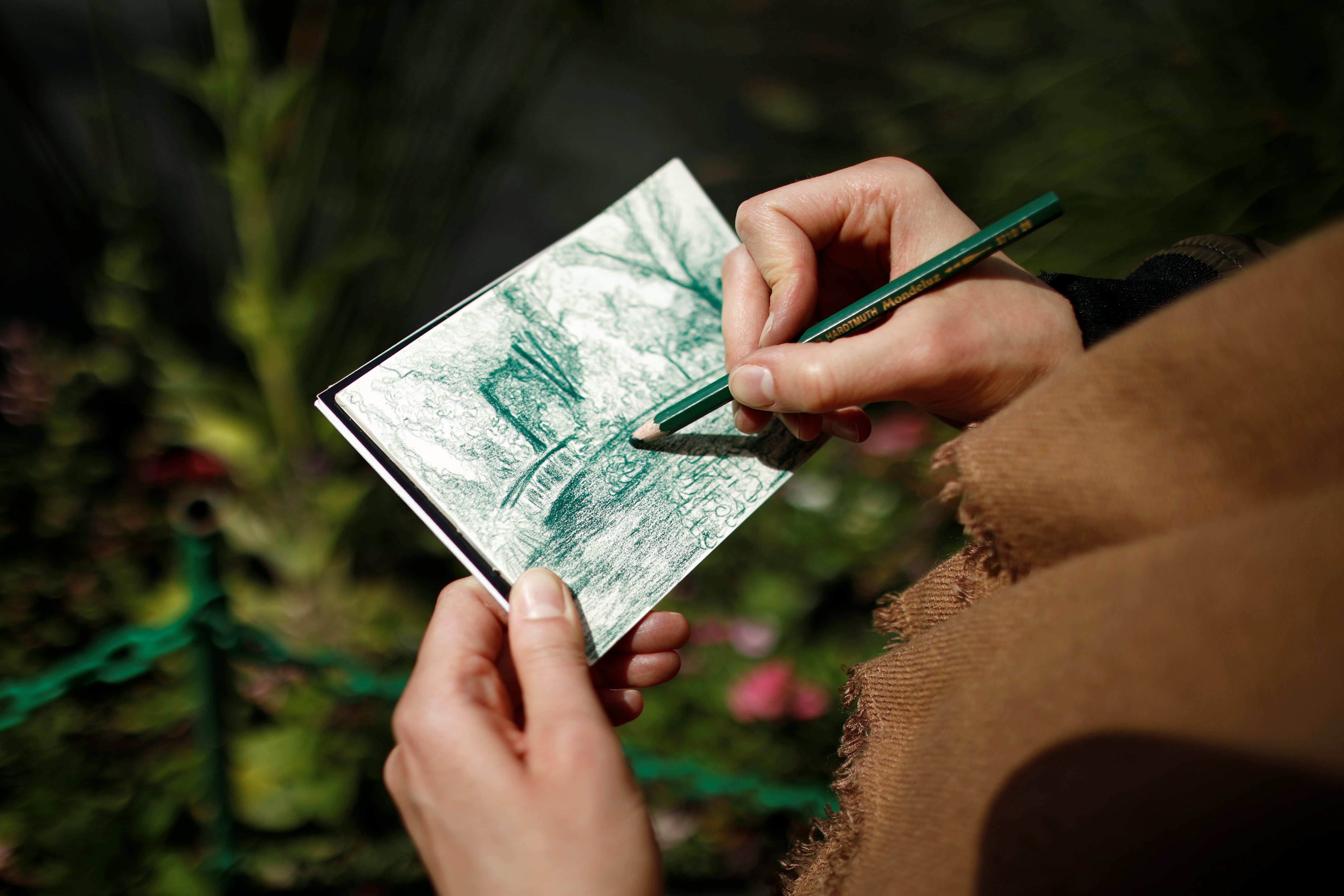 El calor extremo obliga a salvar los jardines de Monet en Giverny