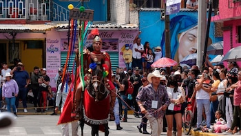 La tradición de Iztapalapa cambia para proteger a caballos y asnos