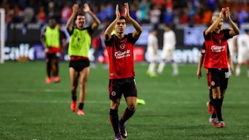 América no logra cerrar el fichaje de Iván Tona y ya busca un reemplazo urgente