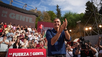 El PSOE abre la precampaña para el 29N con Sánchez como “un perro que no tiene amo” que promete que “la política de vivienda no tiene fecha de caducidad”