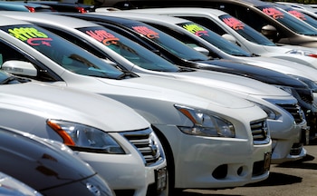 Los préstamos para automóviles representaron el 9% de la deuda total del consumidor y quedaron como la segunda mayor categoría en Estados Unidos (REUTERS/Mike Blake/File Photo)