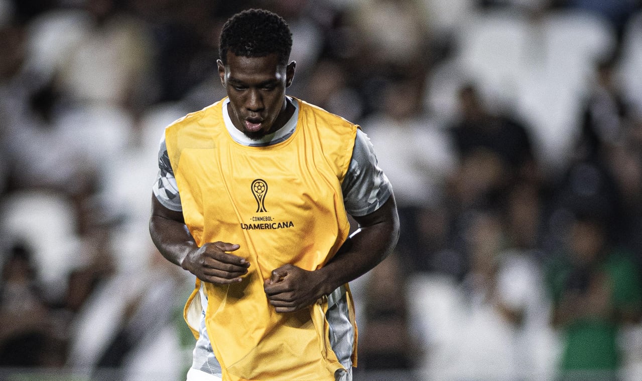 Carlos Cuesta fue uno de los expulsados de Vasco da Gama ante Audax Italiano, por la Copa Sudamericana - crédito Vasco da Gama