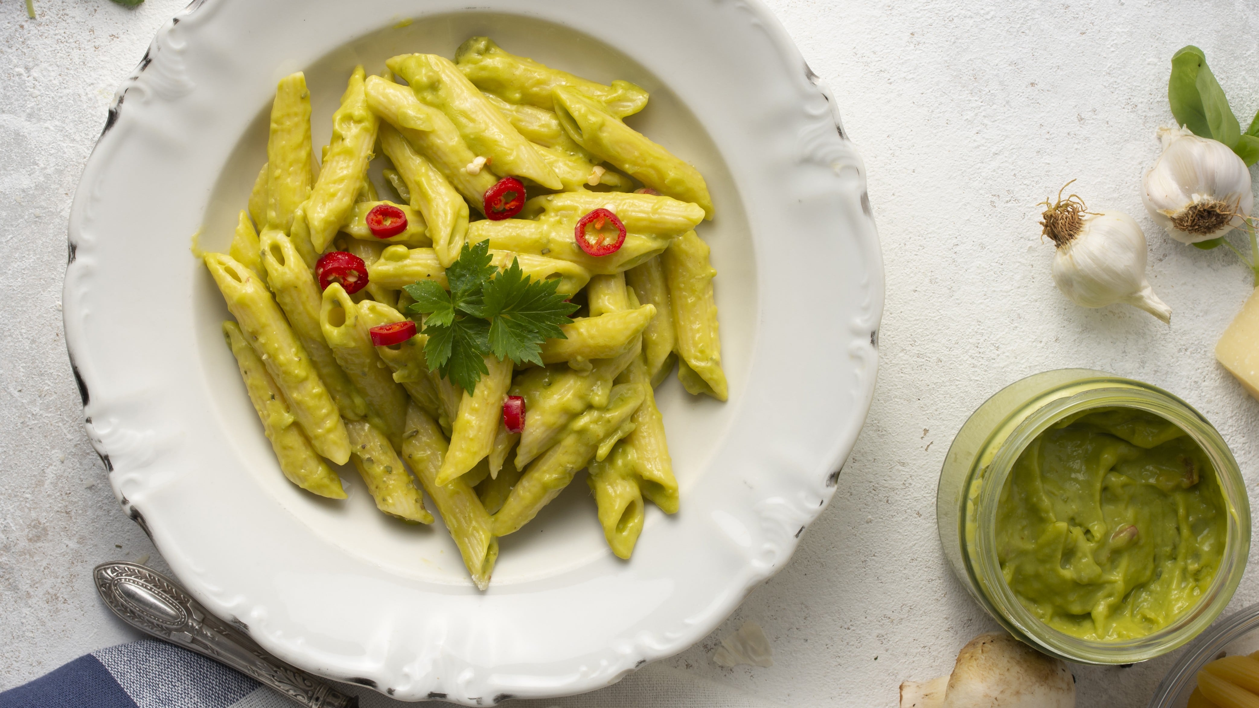 Pasta con salsa de calabacín (Magnific)