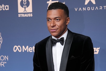 En la edición 2026 del Balón de Oro, Mbappé terminó en el segundo lugar de las votaciones.
(AP Foto/Kin Cheung)