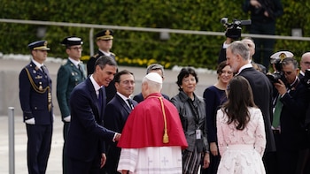 Sánchez espera que la visita del Papa sirva para "seguir tendiendo puentes de diálogo, entendimiento y esperanza"