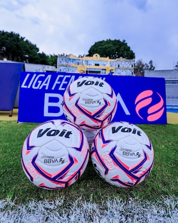Tres esféricos listos para rodar en el estadio de Cruz Azul