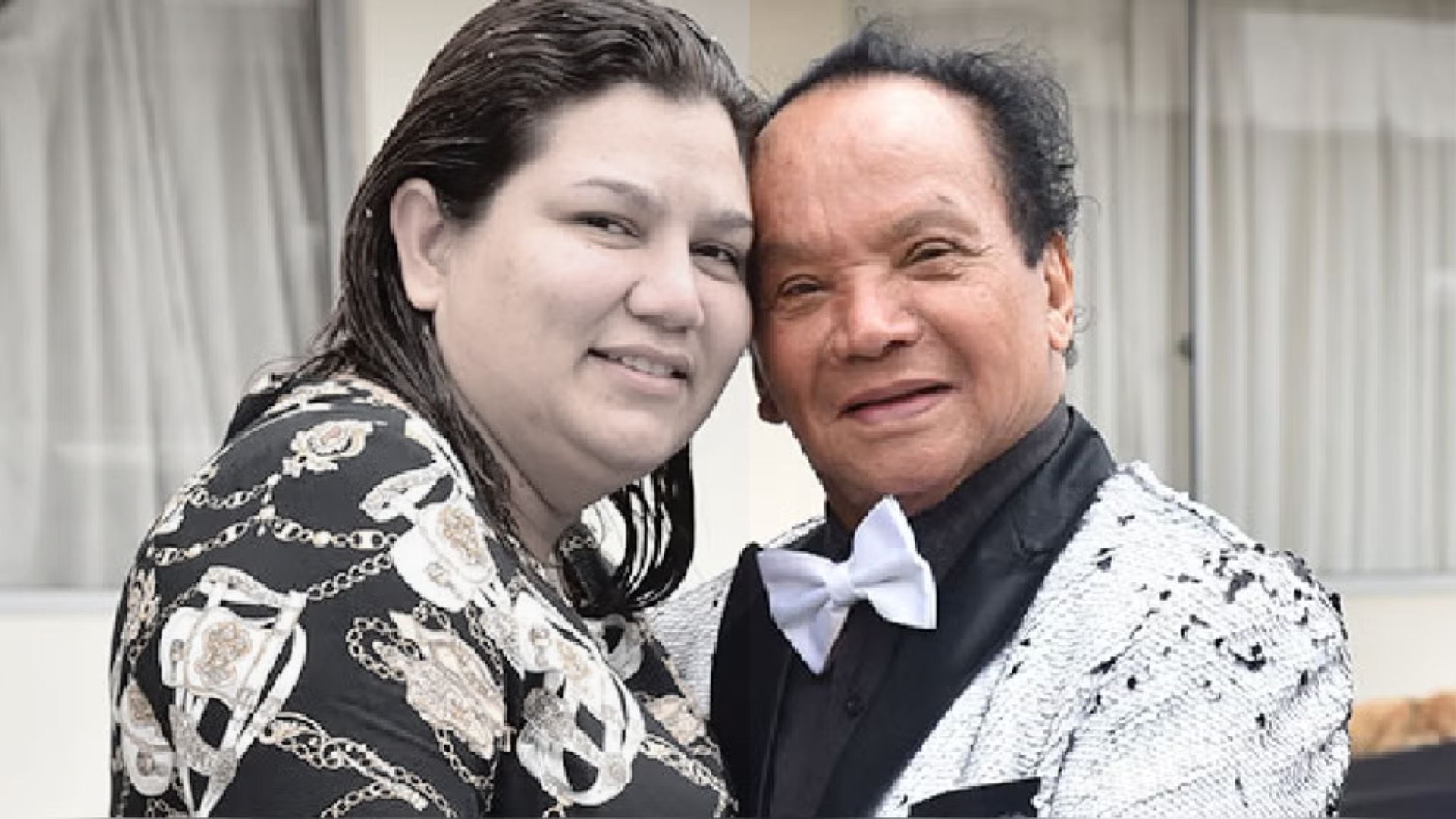 Melcochita y Monserrat Seminario posan juntos, mientras el cómico asegura no haber conversado con ella desde que le pidió perdón, manteniendo distancia en su relación personal.