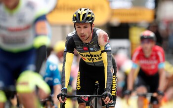 Primoz Roglic cruzó la línea