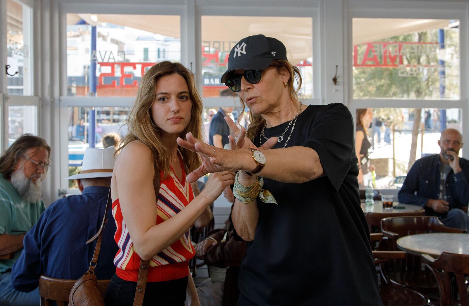 Maria Ripoll dirige a Marina Salas en la adaptación de la novela de Milena Busquets, ‘También esto pasará’.