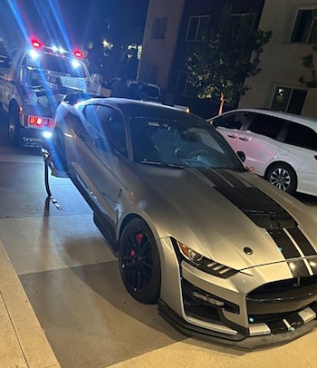 Autos de lujo robados en California