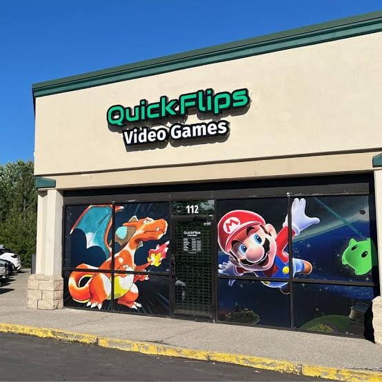 QuickFlips nació en 2024 como una plataforma digital especializada en videojuegos de segunda mano y cartas de Pokémon.