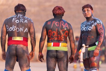 Indios de la comunidad Yawalapiti