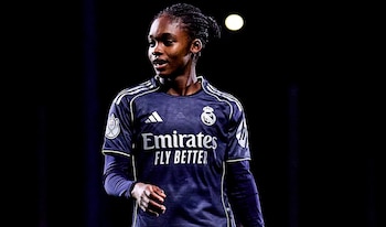 Linda Caicedo marcó doblete con